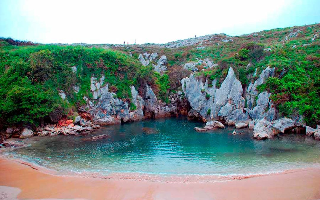 Playa de Gulpiyuri